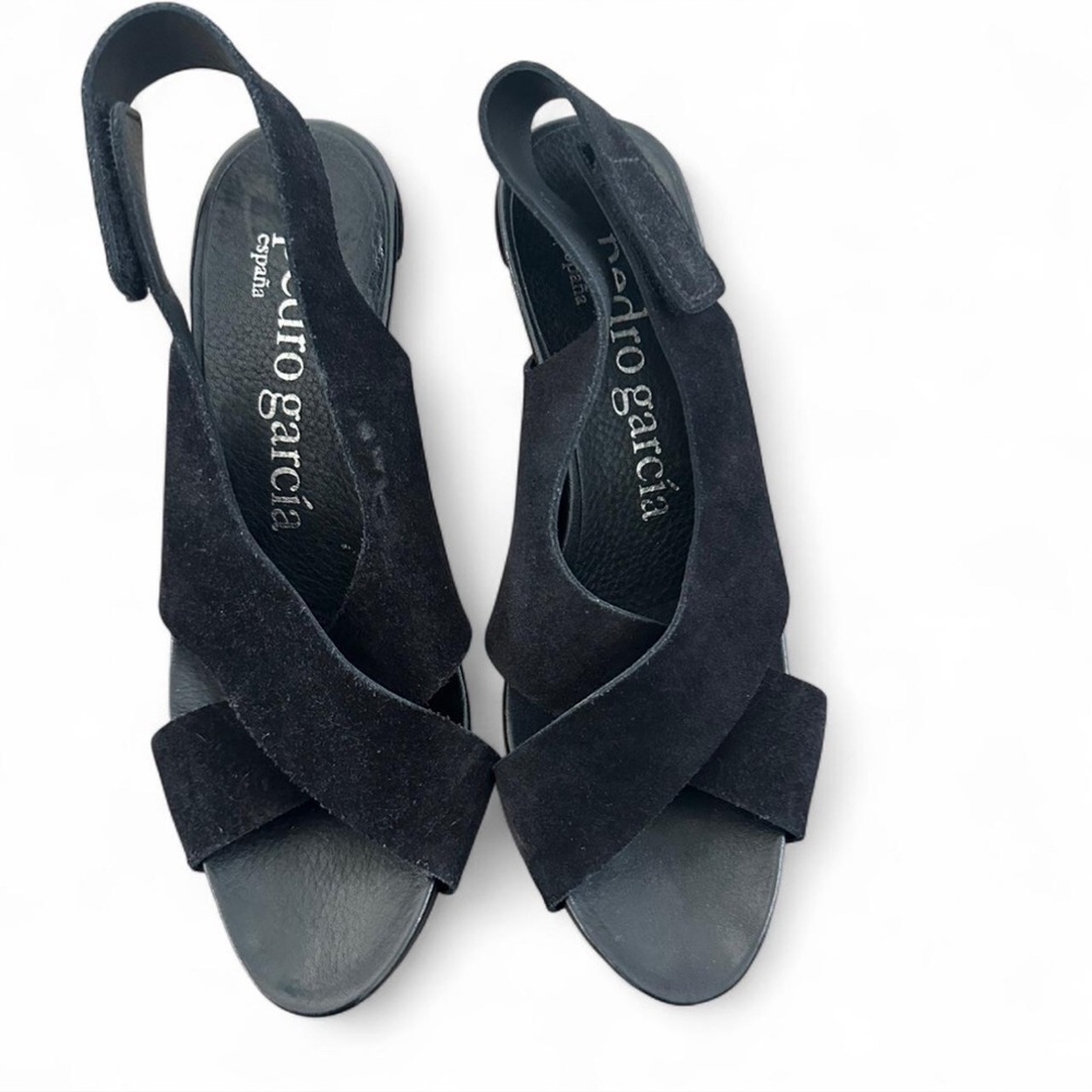 Pedro Garcia Elegant Black‎ Suede Sandals